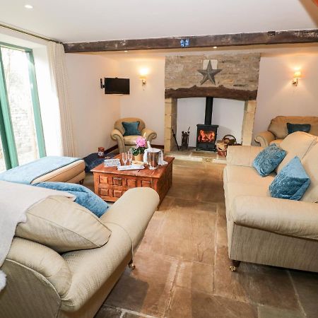 Five Mile House Barn Villa Cirencester Exteriör bild