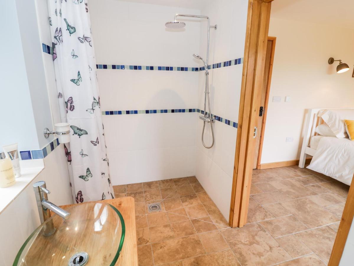 Five Mile House Barn Villa Cirencester Exteriör bild