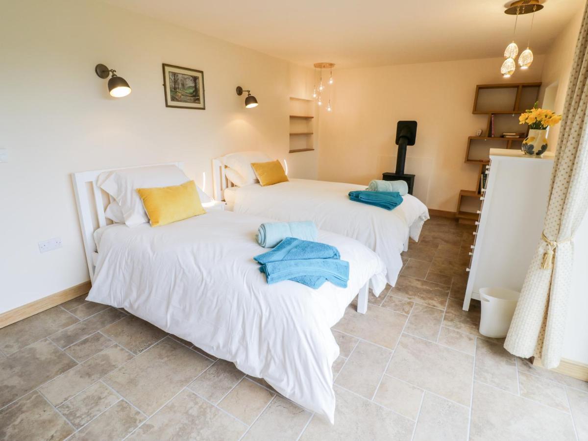 Five Mile House Barn Villa Cirencester Exteriör bild