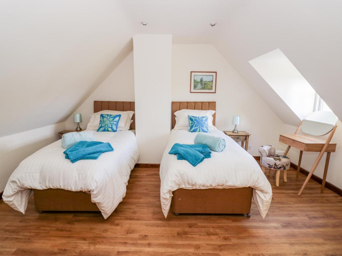 Five Mile House Barn Villa Cirencester Exteriör bild