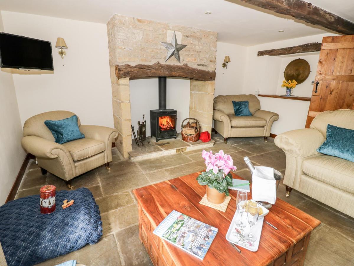 Five Mile House Barn Villa Cirencester Exteriör bild
