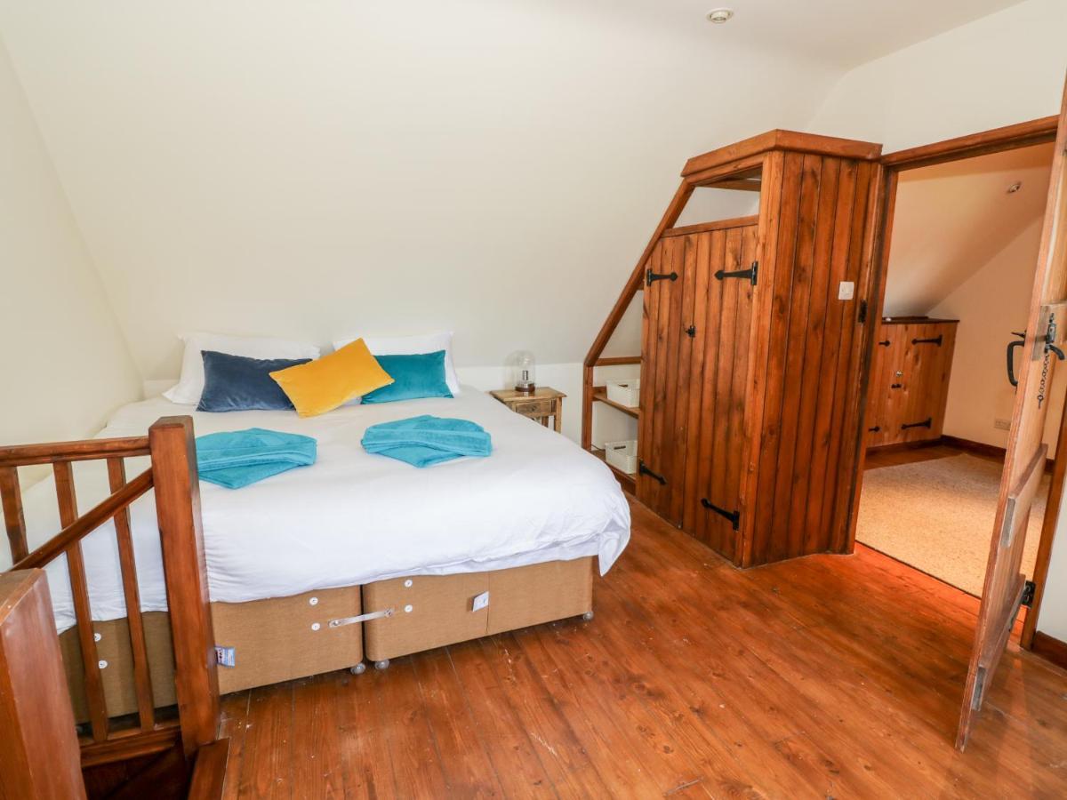 Five Mile House Barn Villa Cirencester Exteriör bild